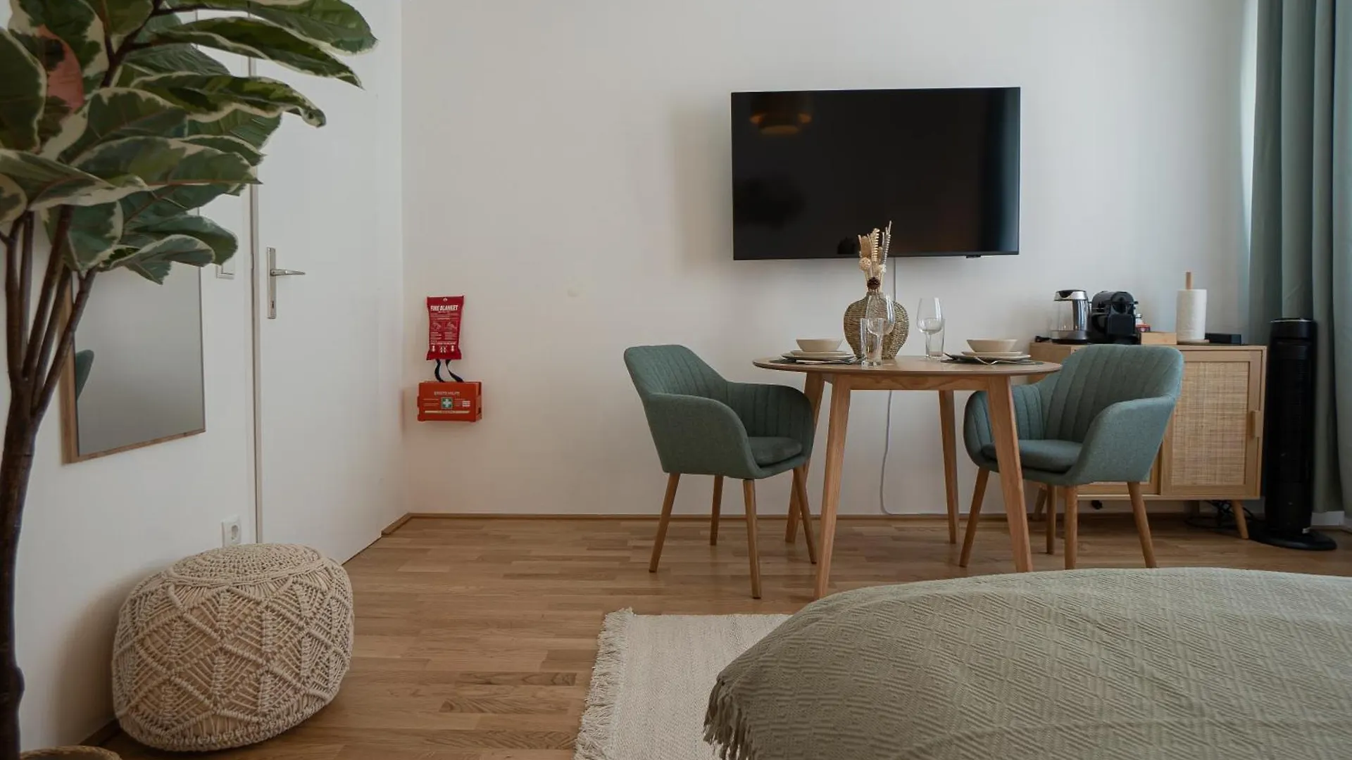 Apartmán Bright & Modern Studio In Center With A Queen Bed Vídeň