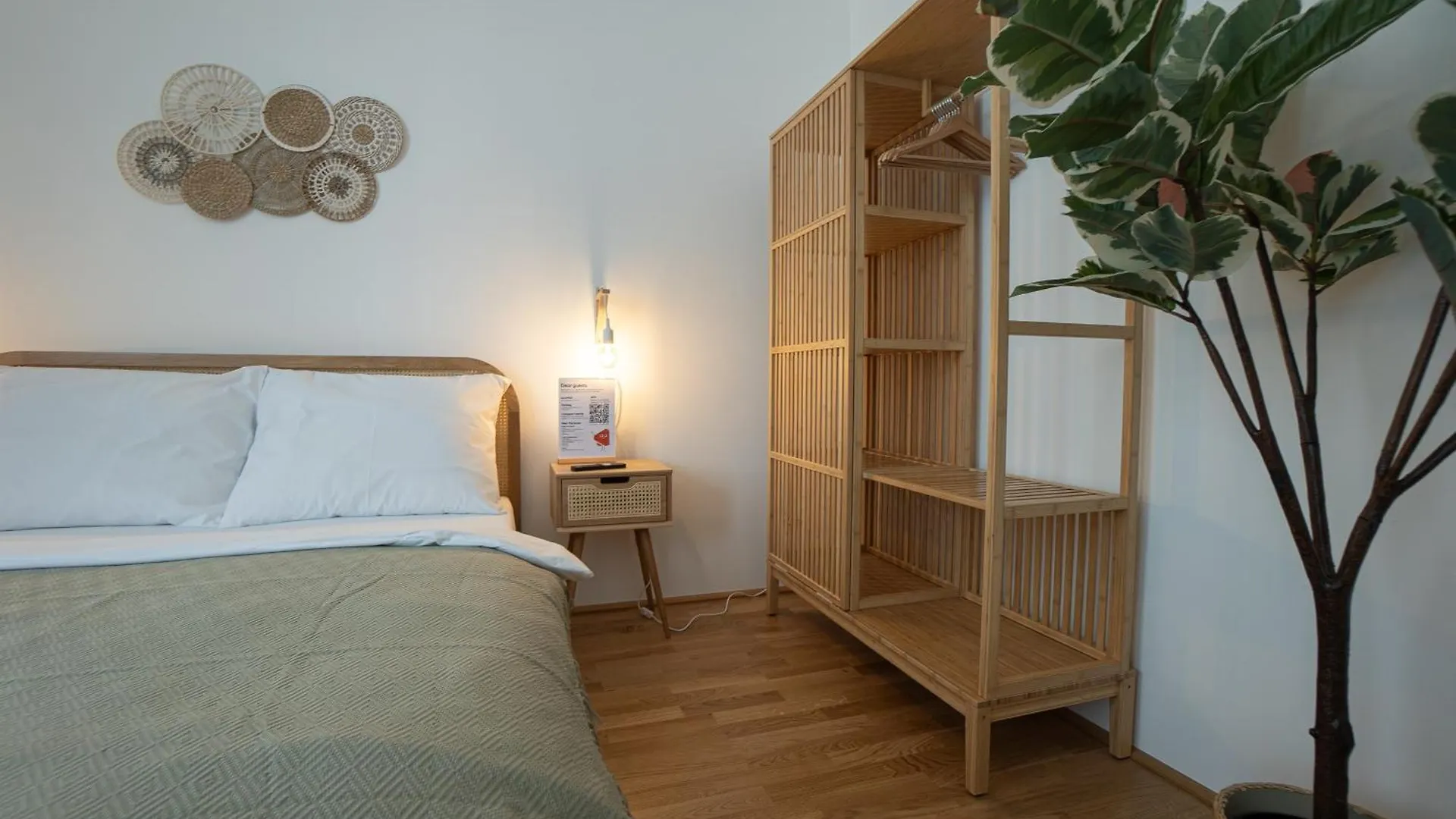 Bright & Modern Studio In Center With A Queen Bed فيينا 0*,